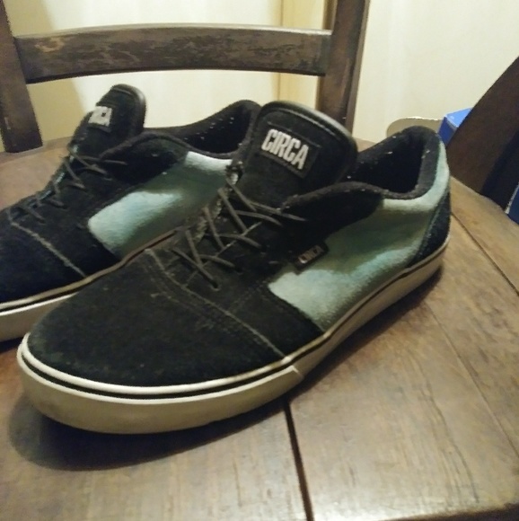 Vintage Circa Skate Shoes - Picture 3 of 8
